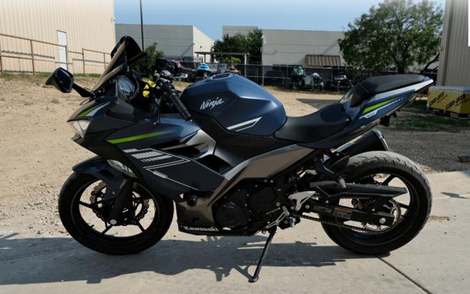 Used 2022 KAWASAKI Ninja 400 ABS