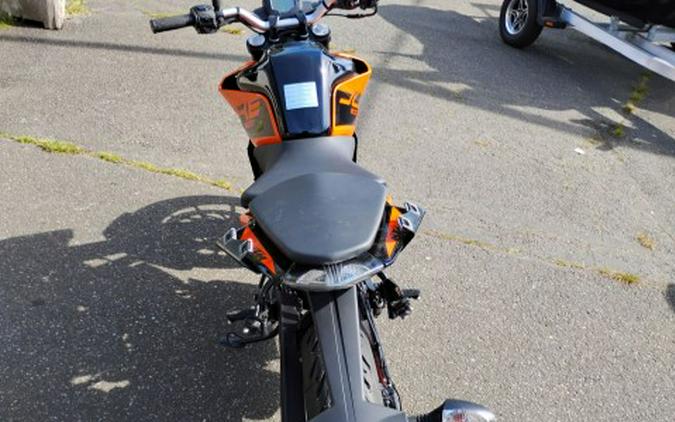 2023 KTM 200 Duke