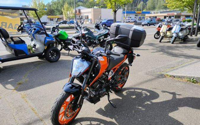 2023 KTM 200 Duke
