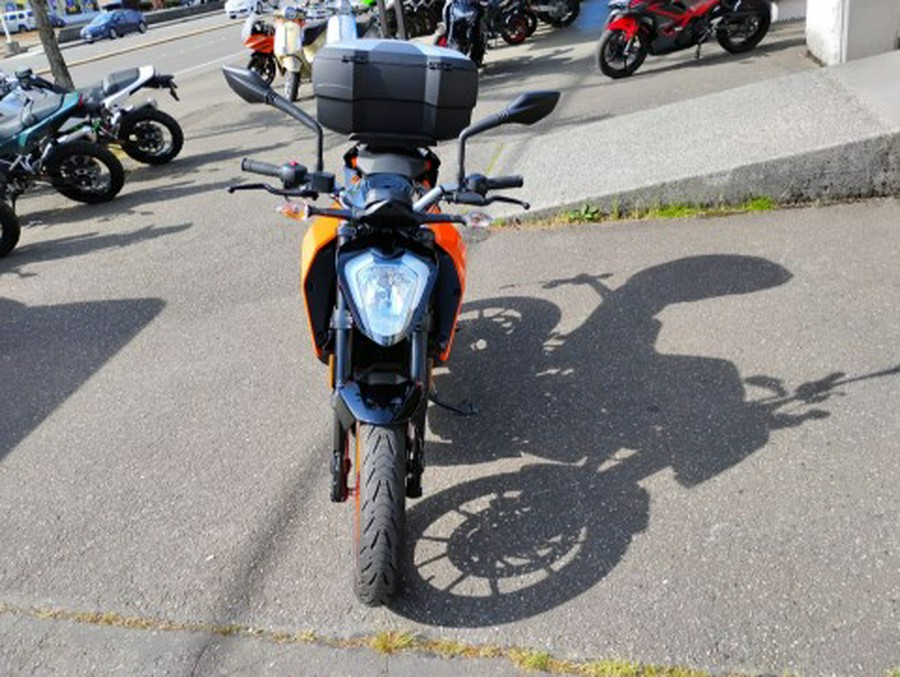 2023 KTM 200 Duke