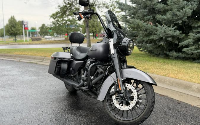 FLHRXS 2017 Road King Special