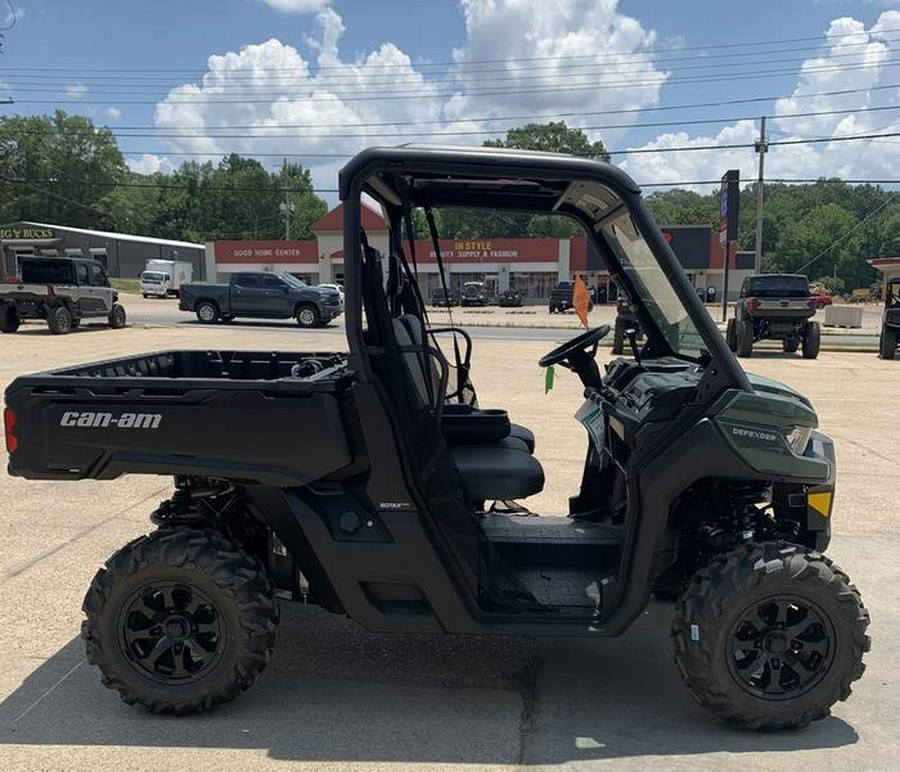 2024 Can-Am® Defender DPS HD10 Tundra Green