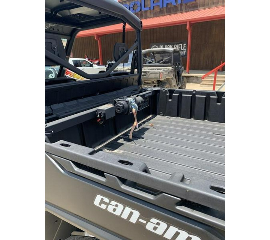 2024 Can-Am® Defender DPS HD10 Tundra Green