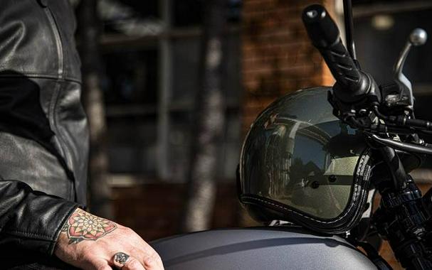 2021 Moto Guzzi V7 Stone Centenario E5