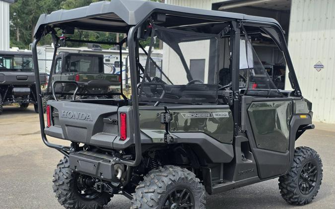 2026 Honda Pioneer 1000-5 Deluxe