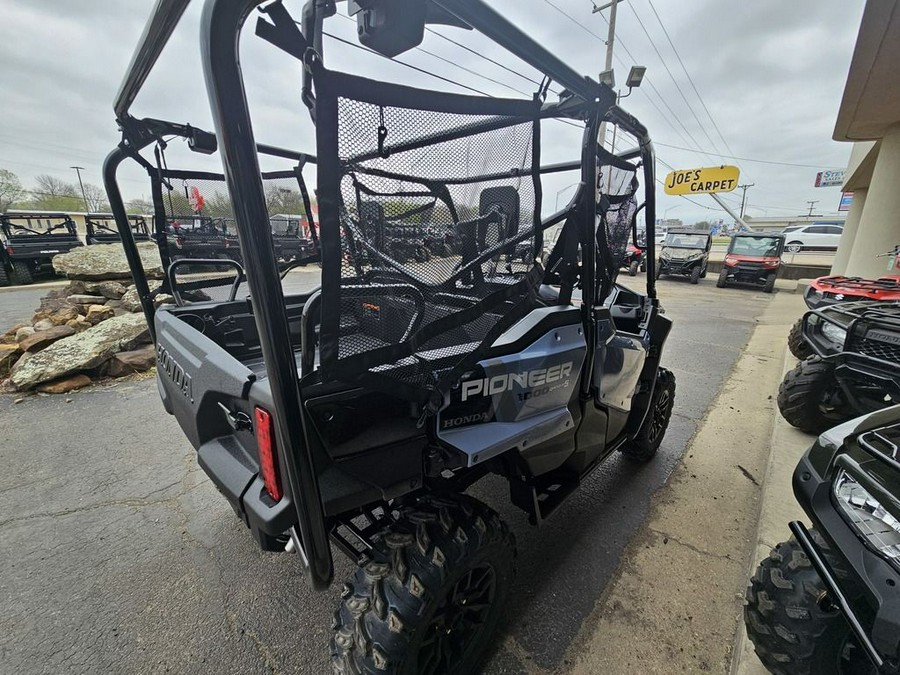 2024 Honda Pioneer 1000-5 Deluxe