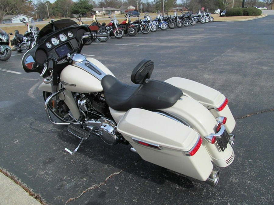 2022 Harley-Davidson FLHX - Street Glide