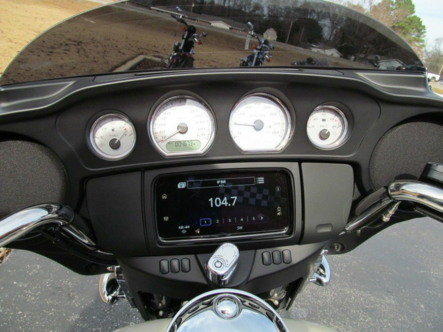 2022 Harley-Davidson FLHX - Street Glide