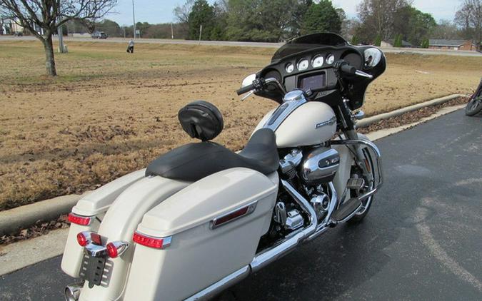 2022 Harley-Davidson FLHX - Street Glide