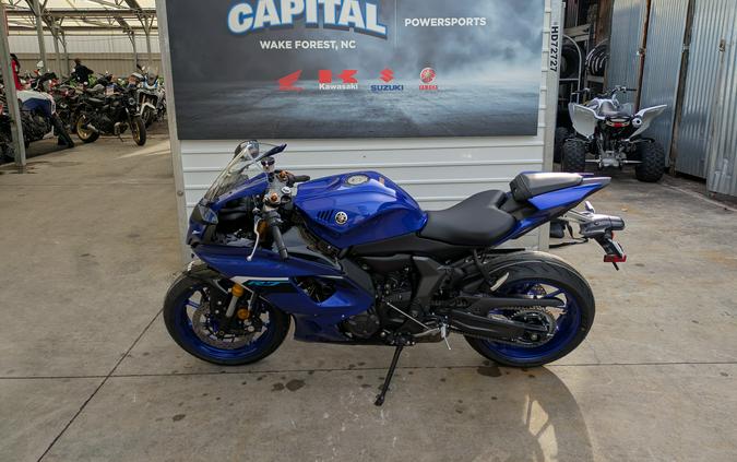 2025 Yamaha YZF-R7