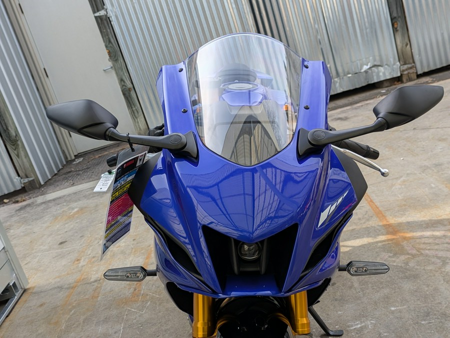 2025 Yamaha YZF-R7