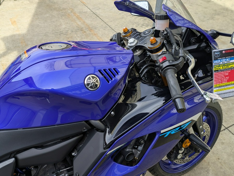 2025 Yamaha YZF-R7