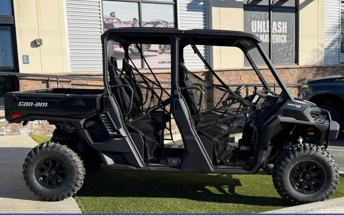 2026 Can-Am® Defender MAX XT HD11 With 10.25 in.display