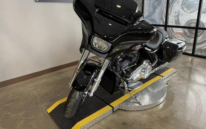2025 Harley-Davidson® Street Glide® FLHX