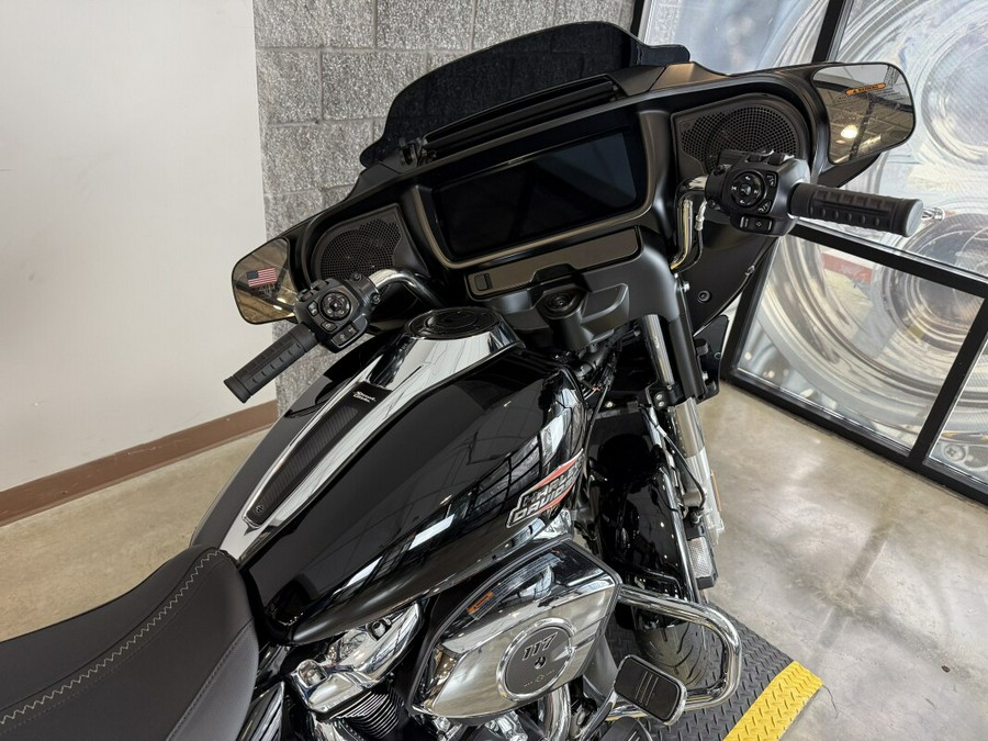 2025 Harley-Davidson® Street Glide® FLHX