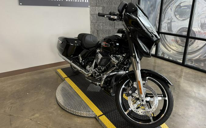 2025 Harley-Davidson® Street Glide® FLHX