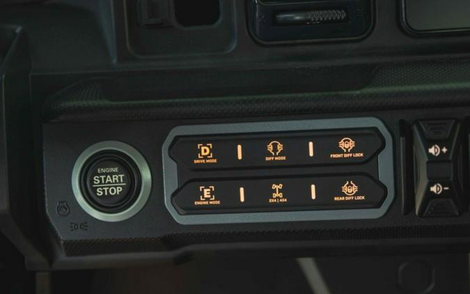2026 Can-Am Defender Limited HD11 Desert Tan & Carbon Black