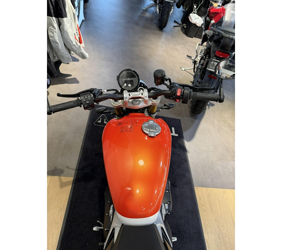 2025 Triumph Speed Twin 1200 RS - BAJA ORANGE - SAPPHIRE BLACK