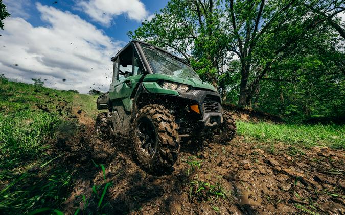 2027 Can-Am Defender DPS CAB HD10
