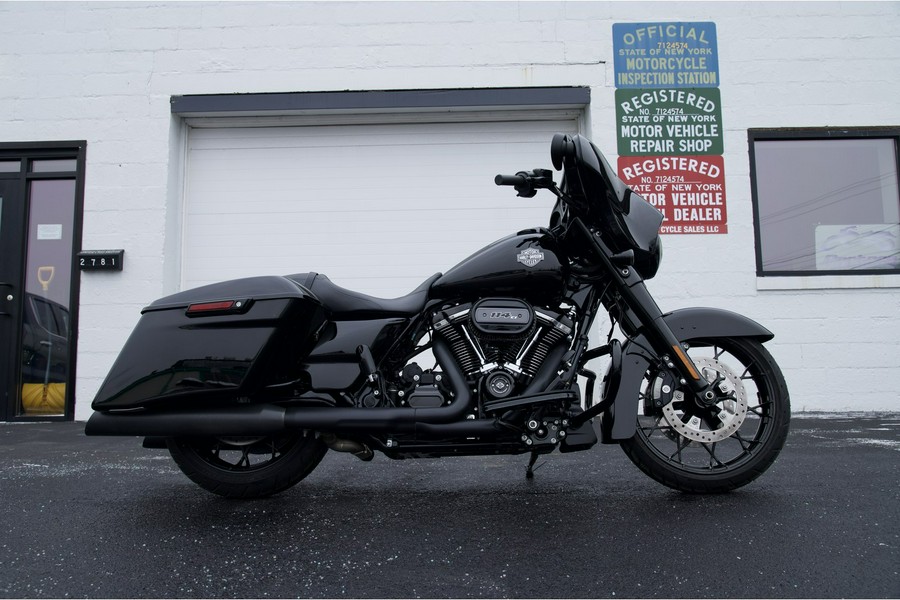 2023 Harley-Davidson® FLHXS Street Glide Special