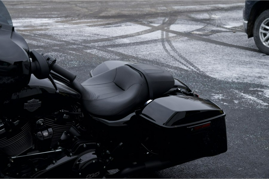 2023 Harley-Davidson® FLHXS Street Glide Special
