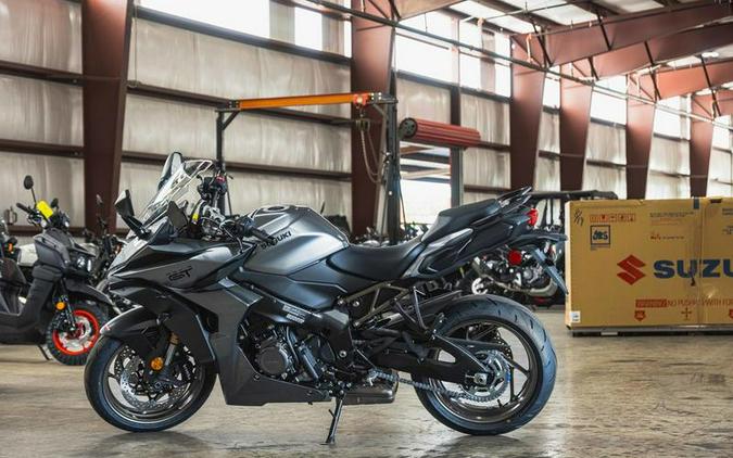 2025 Suzuki GSX-S1000GT+