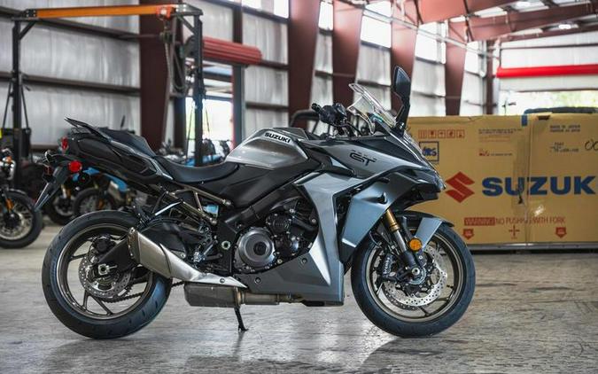 2025 Suzuki GSX-S1000GT+