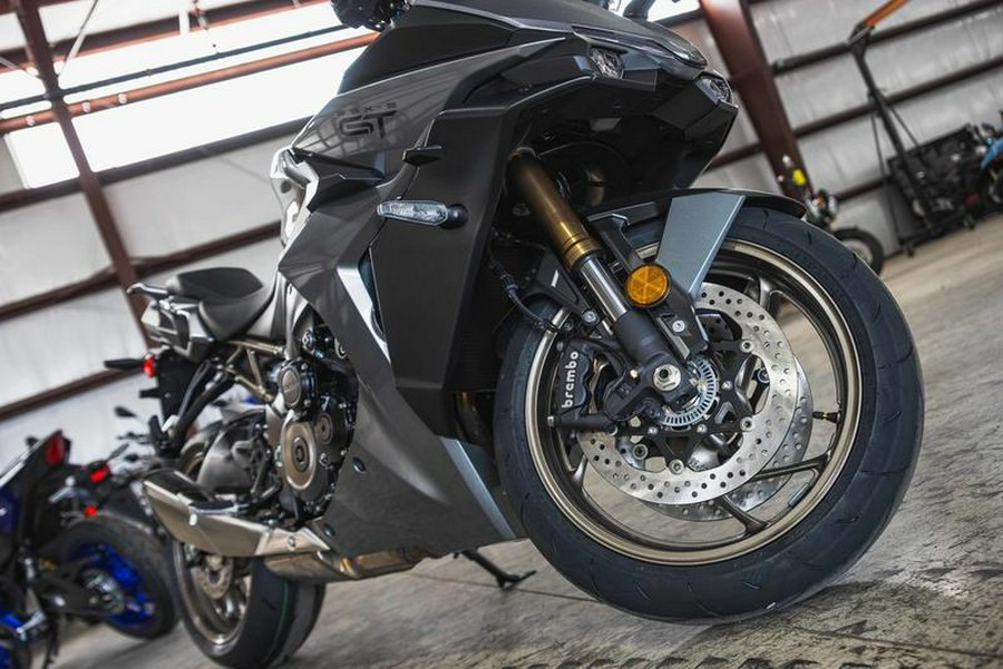 2025 Suzuki GSX-S1000GT+