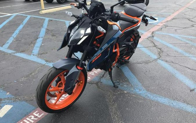 2025 KTM 390 Duke