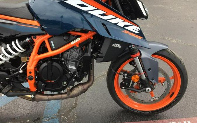 2025 KTM 390 Duke
