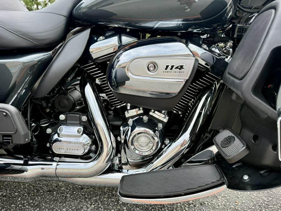 2025 Harley-Davidson Tri Glide Ultra FLHTCUTG