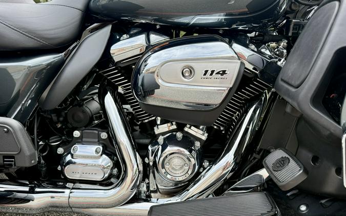 2025 Harley-Davidson Tri Glide Ultra FLHTCUTG