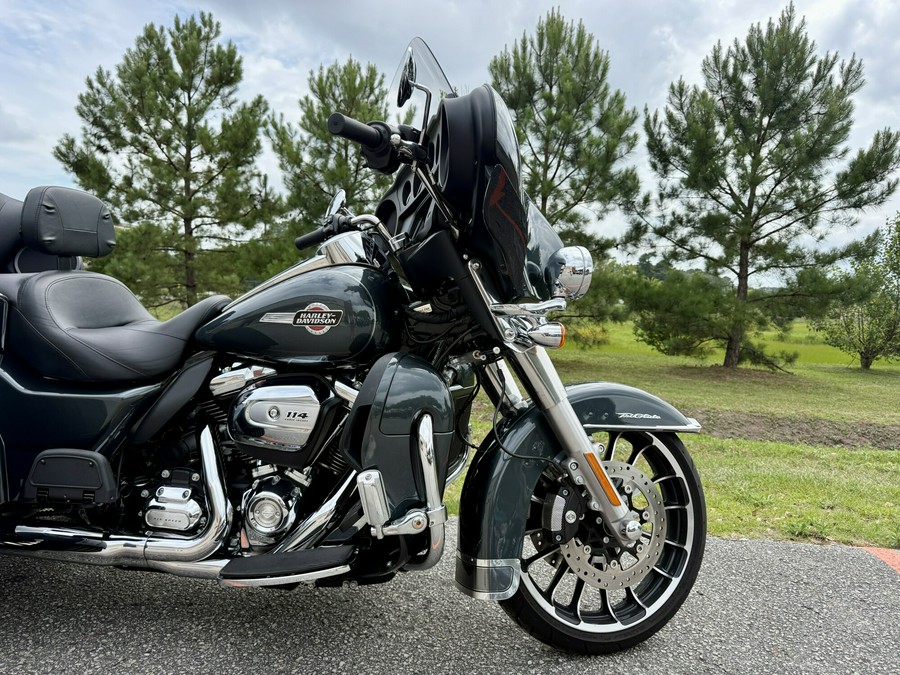 2025 Harley-Davidson Tri Glide Ultra FLHTCUTG