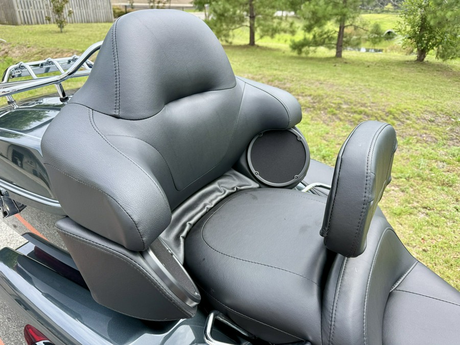 2025 Harley-Davidson Tri Glide Ultra FLHTCUTG