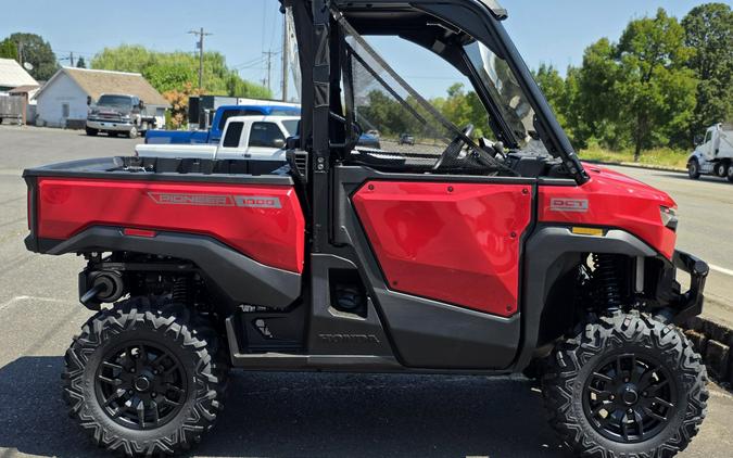 2026 Honda Pioneer 1000 Deluxe