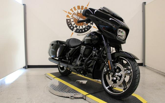 FLHX 2024 Street Glide®