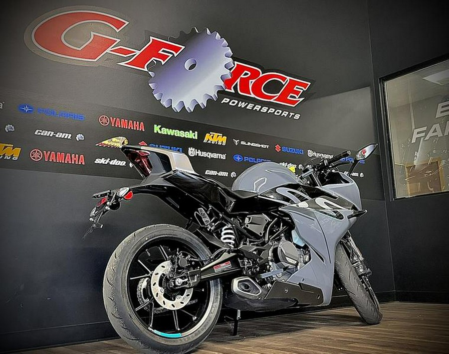 2024 CFMOTO 300SS