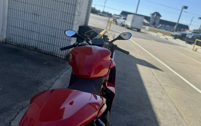 2024 Ducati Supersport 950 S Red