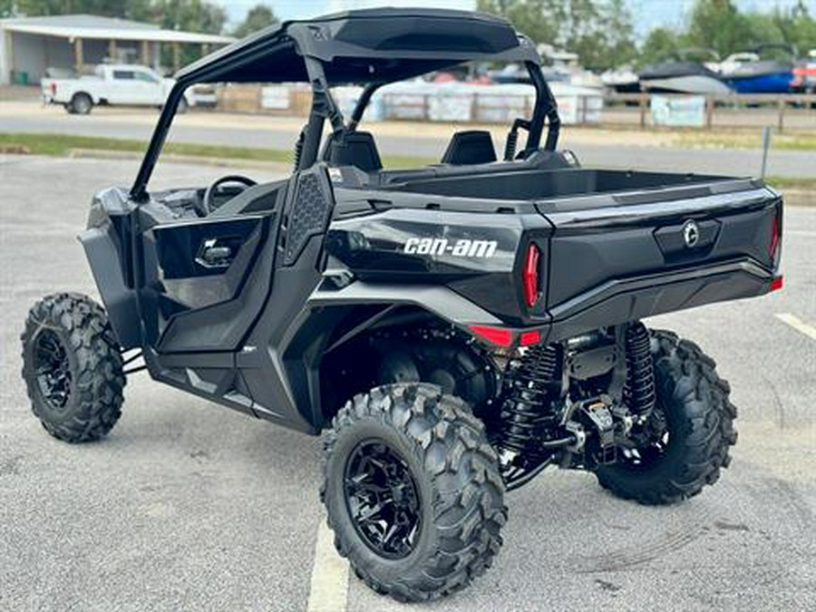 2026 Can-Am Commander XT 700