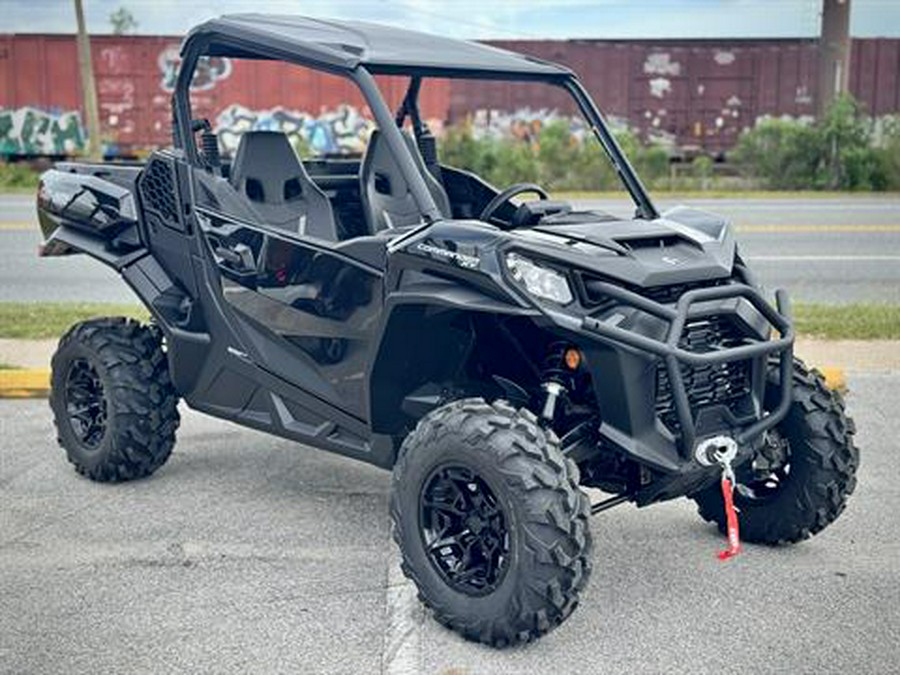 2026 Can-Am Commander XT 700