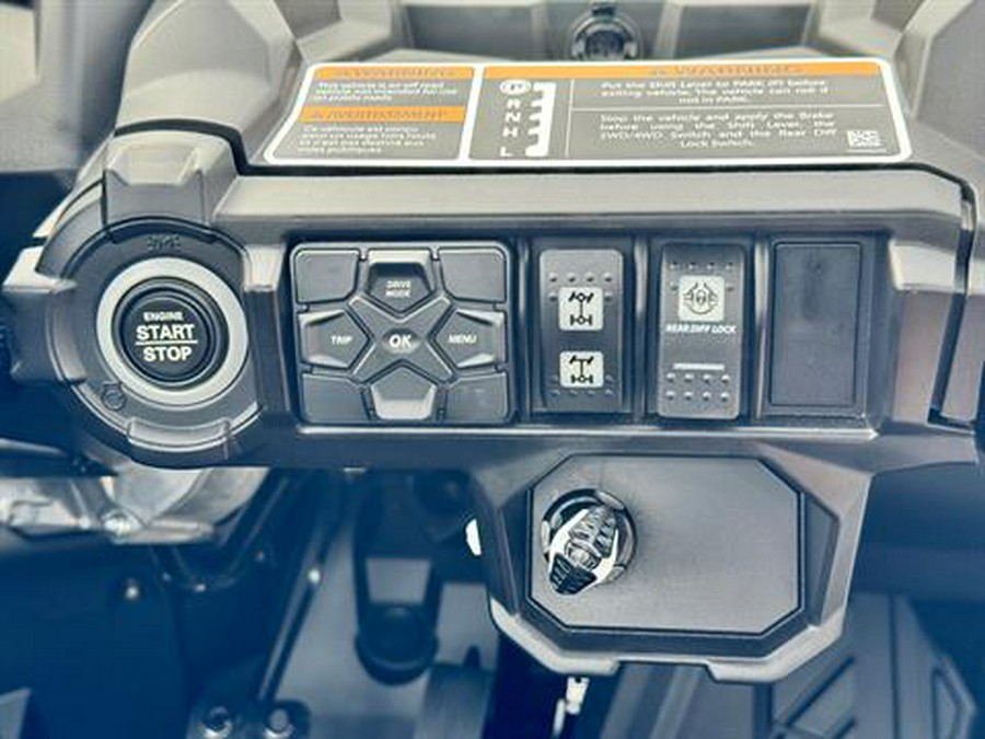 2026 Can-Am Commander XT 700