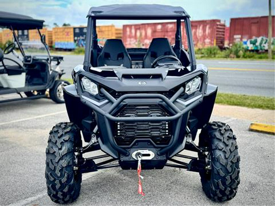 2026 Can-Am Commander XT 700