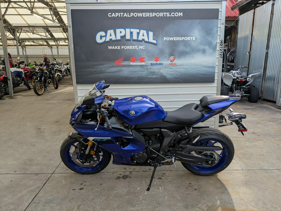 2025 Yamaha YZF-R7
