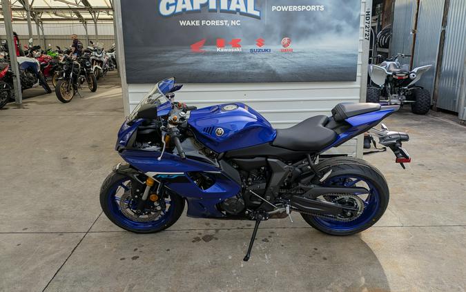 2025 Yamaha YZF-R7