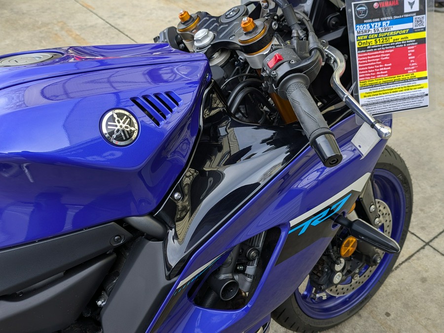 2025 Yamaha YZF-R7