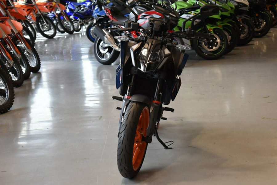 2024 KTM Duke 390