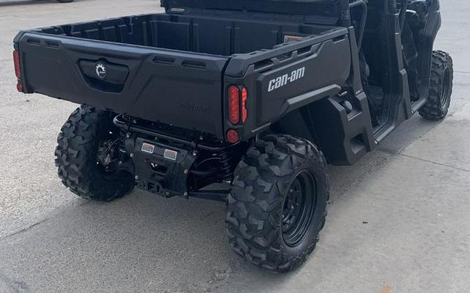 2024 Can-Am® Defender MAX HD7