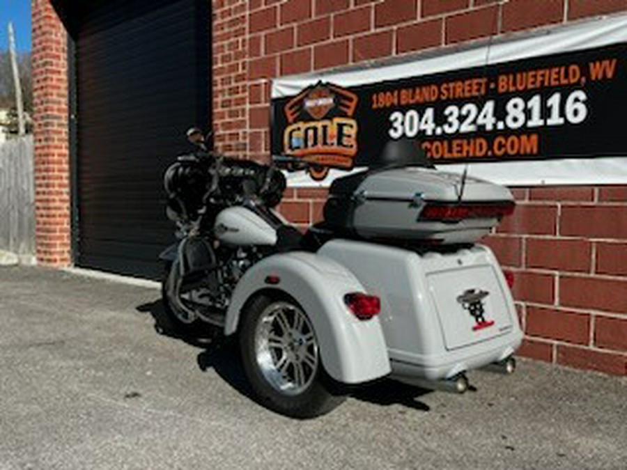 2024 Harley-Davidson® FLHTCUTG Tri Glide™ Ultra