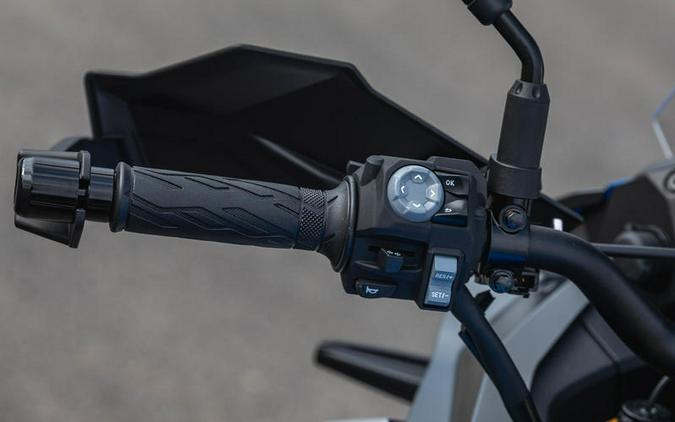 2025 Suzuki GSX-S1000GX+