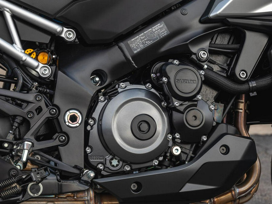 2025 Suzuki GSX-S1000GX+